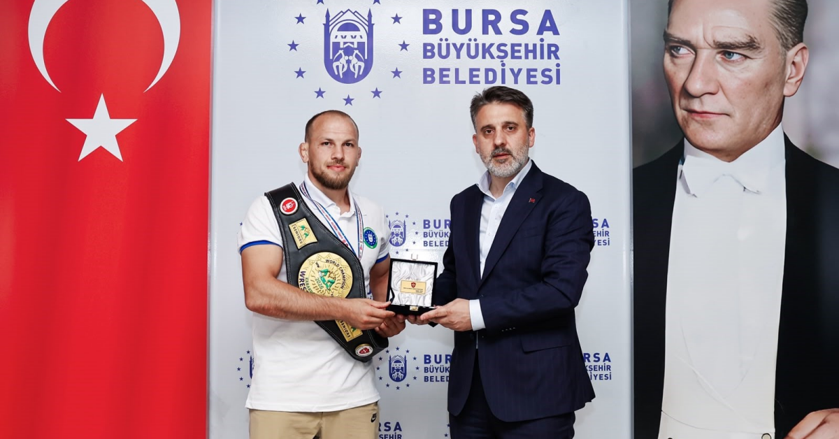 Dünya Şampiyonu Fazlı Eryılmaz Bursa’da Ağırlandı (1)
