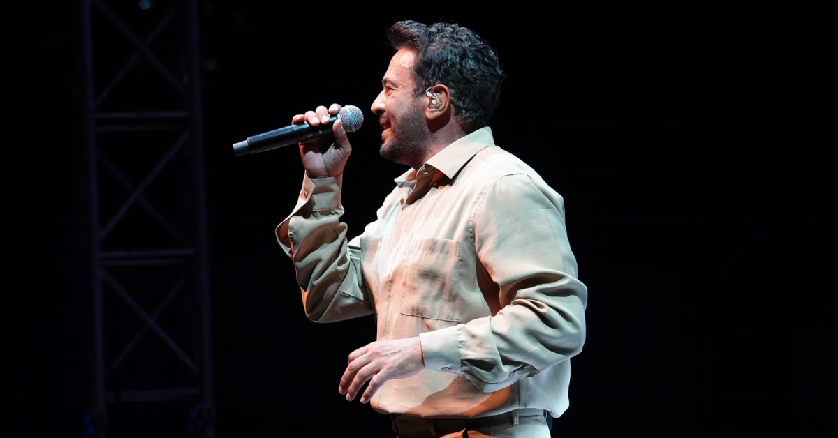 Emre Altuğ’dan Bursa Festivali’nde Coşkulu Konser (2)