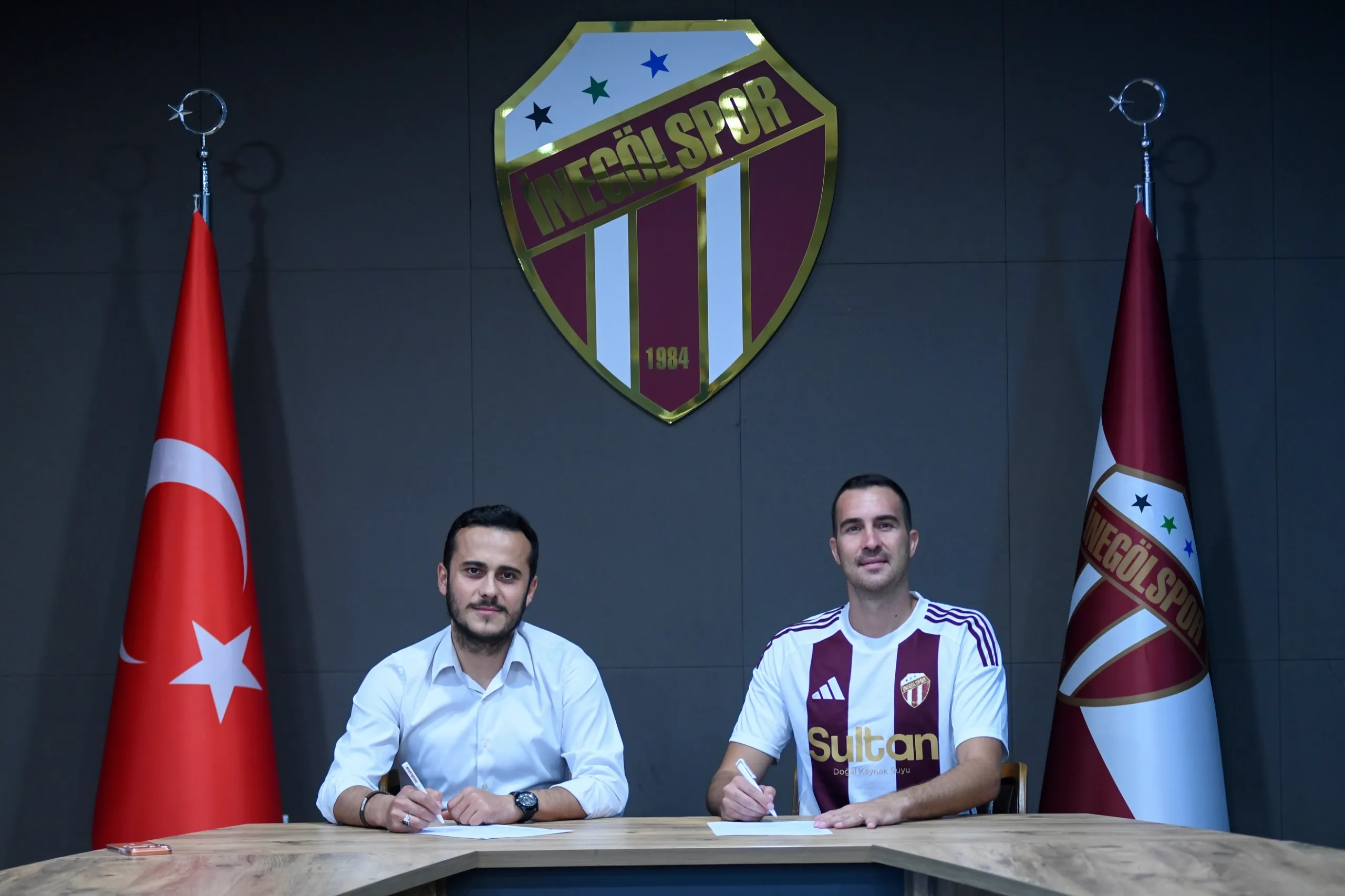 Fenerbahçe'nin Eski Kalecisi İnegölspor'da! (3)