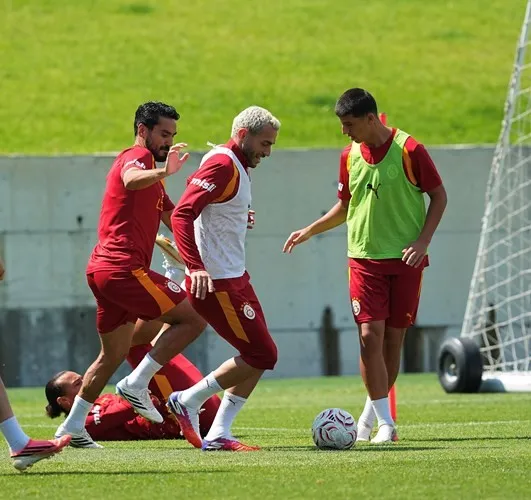 Galatasaray, Erzurumspor Fk Maçı Hazırlıklarını Sürdürdü (4)