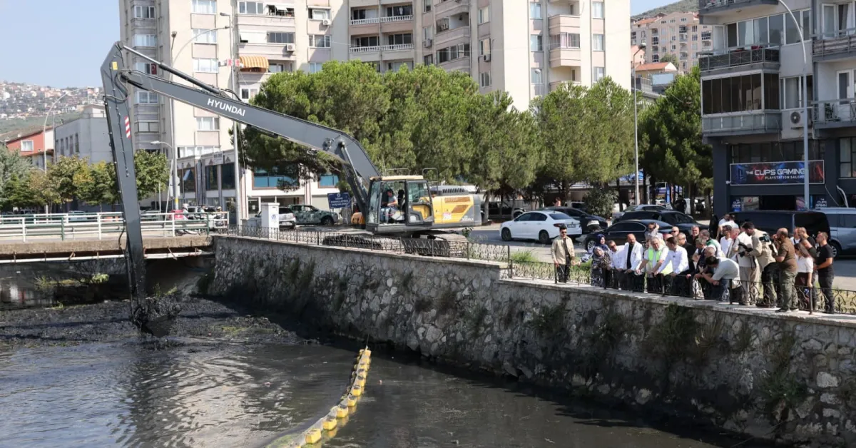 Gemlik’te Karsak Ve Çarşı Derelerinde 4 Kilometrelik Temizlik Çalışması (4)