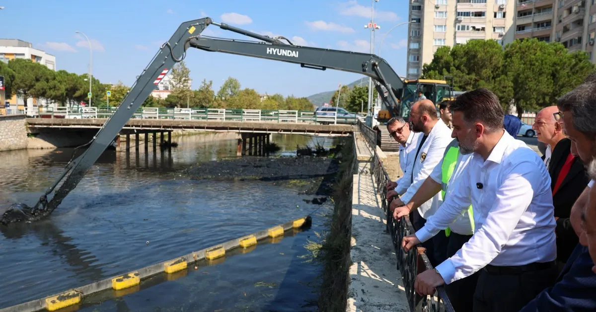 Gemlik’te Karsak Ve Çarşı Derelerinde 4 Kilometrelik Temizlik Çalışması (7)