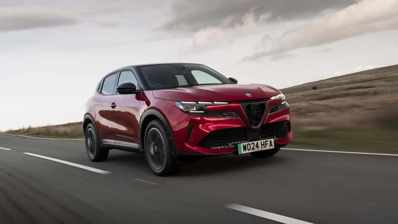 Genç Gazete Ağustos 2026 Alfa Romeo Fiyatları Güncellendi! İşte Modellerin Yeni Fiyatları (3)