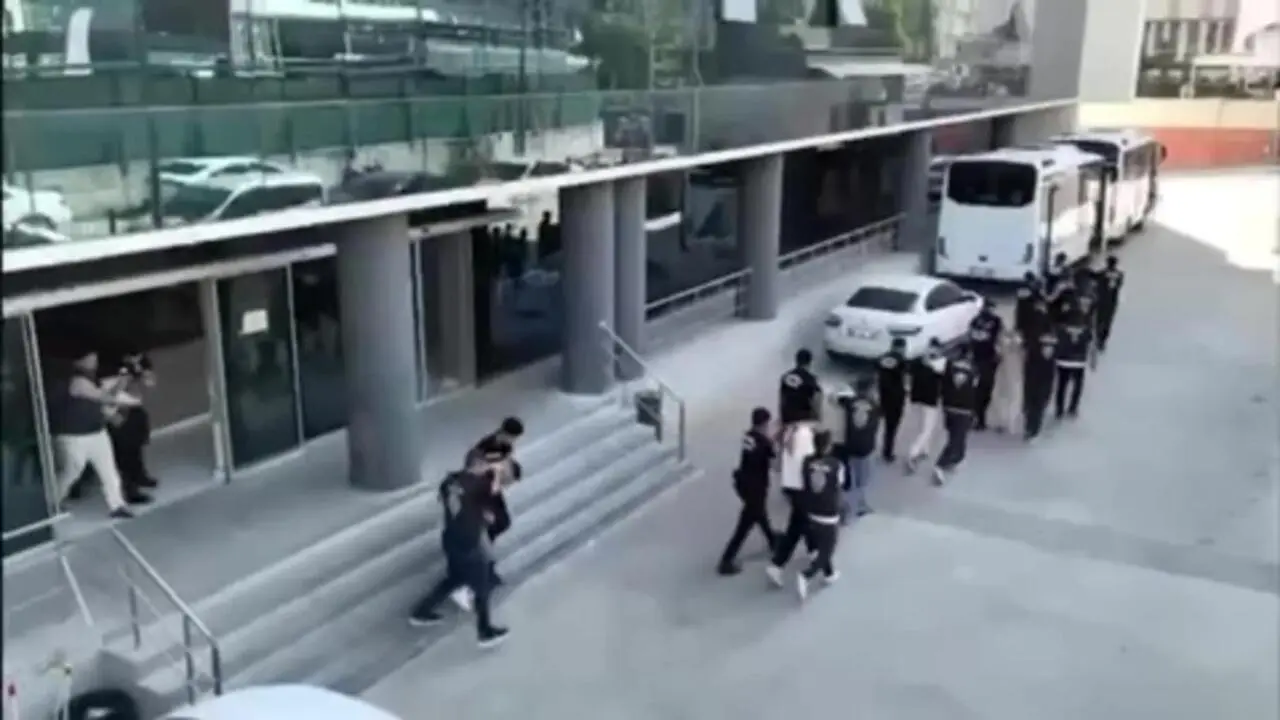 Genç Gazete Bursa Dahil 18 Ilde Siber Operasyon! 77 Şüpheli Yakalandı (2)