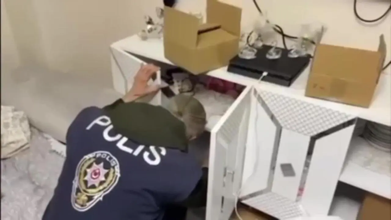 Genç Gazete Bursa Dahil 18 Ilde Siber Operasyon! 77 Şüpheli Yakalandı (4)