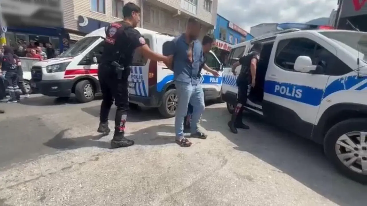 Genç Gazete Bursa’da Akraba Kavgası! Mahalle Savaş Alanına Döndü (3)