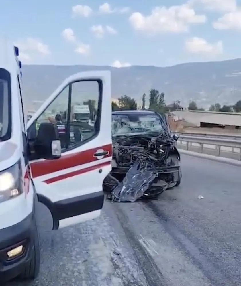 Genç Gazete Çorum Fk’lı Atakan Akkaynak Trafik Kazasında Yaralandı (1)