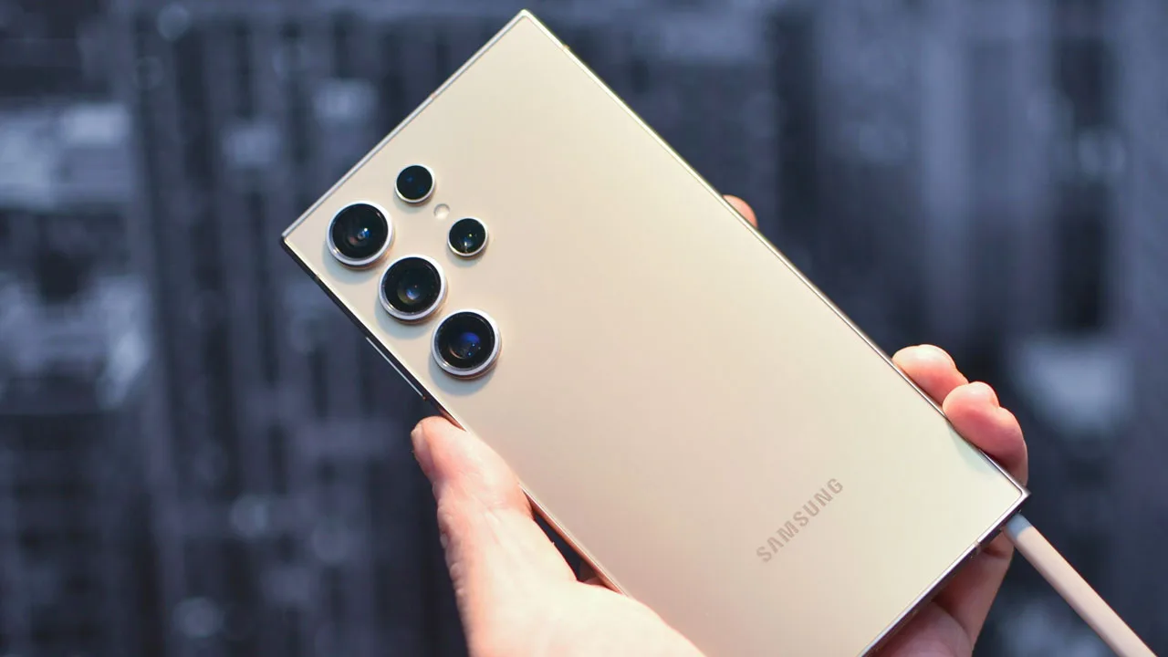 Genç Gazete Galaxy S27 Serisi İçin Beklenen Kamera Özelliği İptal Olabilir! Samsung Kararını Değiştirdi (2)