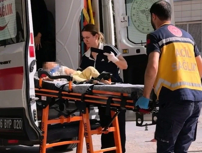 Genç Gazete İnegöl’de Balkondan Düşen 1,5 Yaşındaki Çocuk Ağır Yaralandı (1)