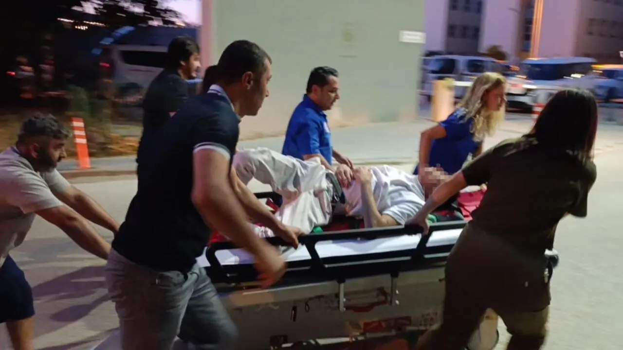 Genç Gazete İnegöl’de Motosiklet Kazası! Doktor Duvarı Aşıp Yaralının Yardımına Koştu (2)