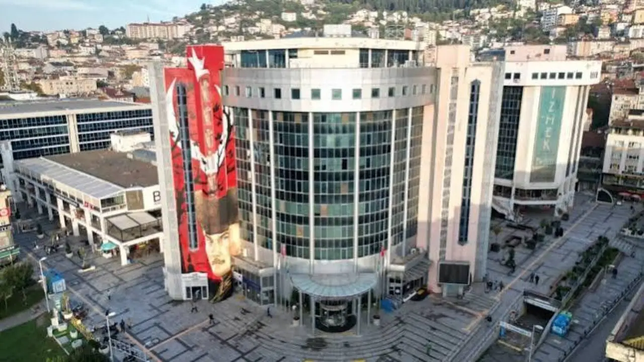 Genç Gazete İzmit Belediyesi Soruşturmasında Rüşvet İddiasına İlişkin Yeni Görüntüler (2)