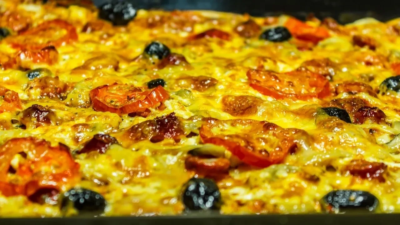 Genç Gazete Masterchef’te Tepsi Pizza Viral Oldu! Evde Tepsi Pizza Nasıl Yapılır (2)
