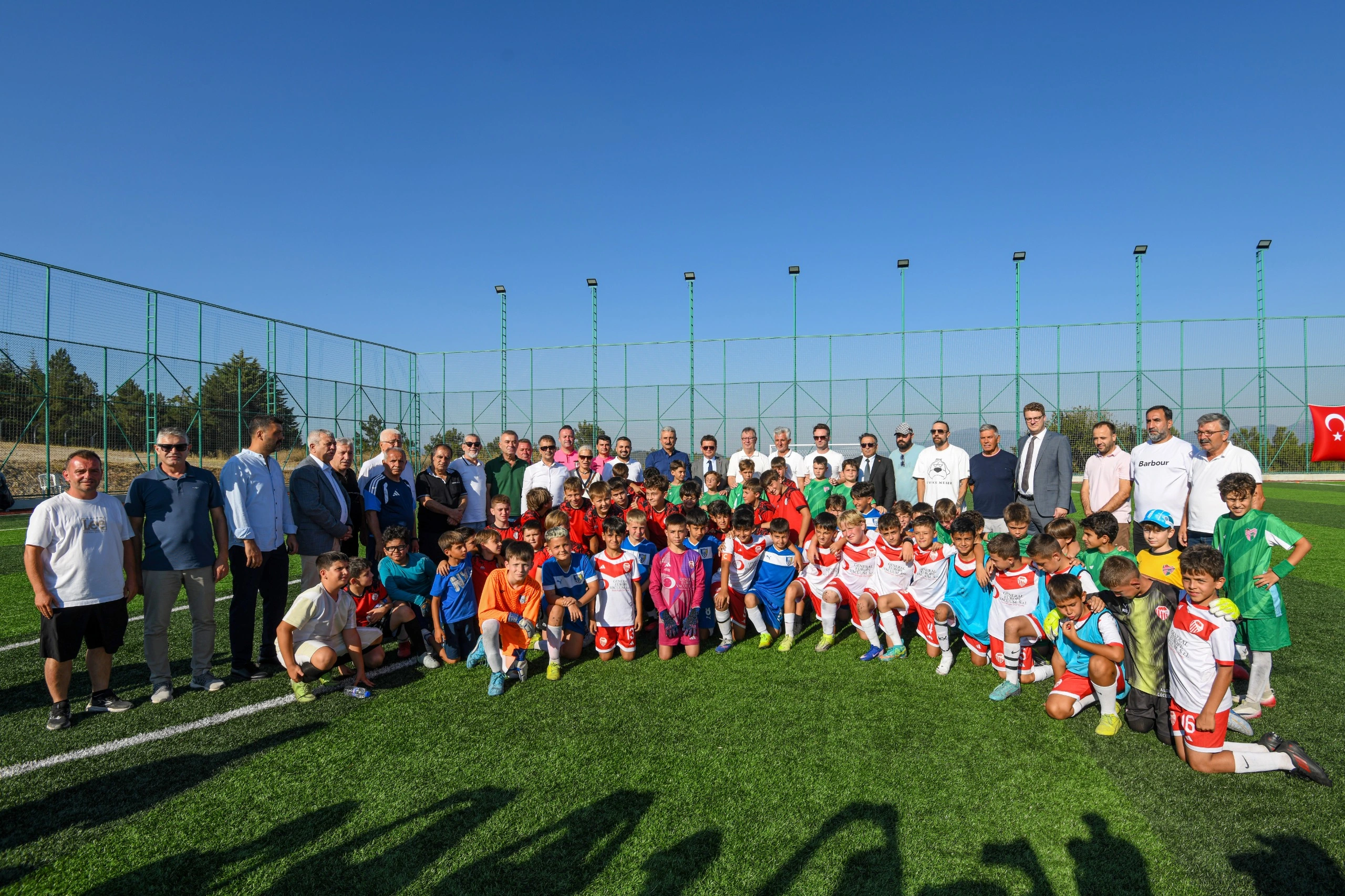 Genç Gazete Osmangazi’de Feyyaz Alptuğ Memişoğulları Anısına Dostluk Turnuvası Başladı (3)