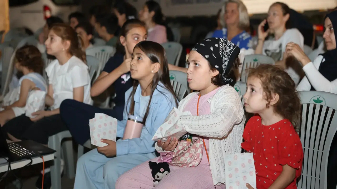 Genç Gazete Osmangazi’de Sinema Keyfi Tarihi Surların Gölgesinde Yaşandı (1)