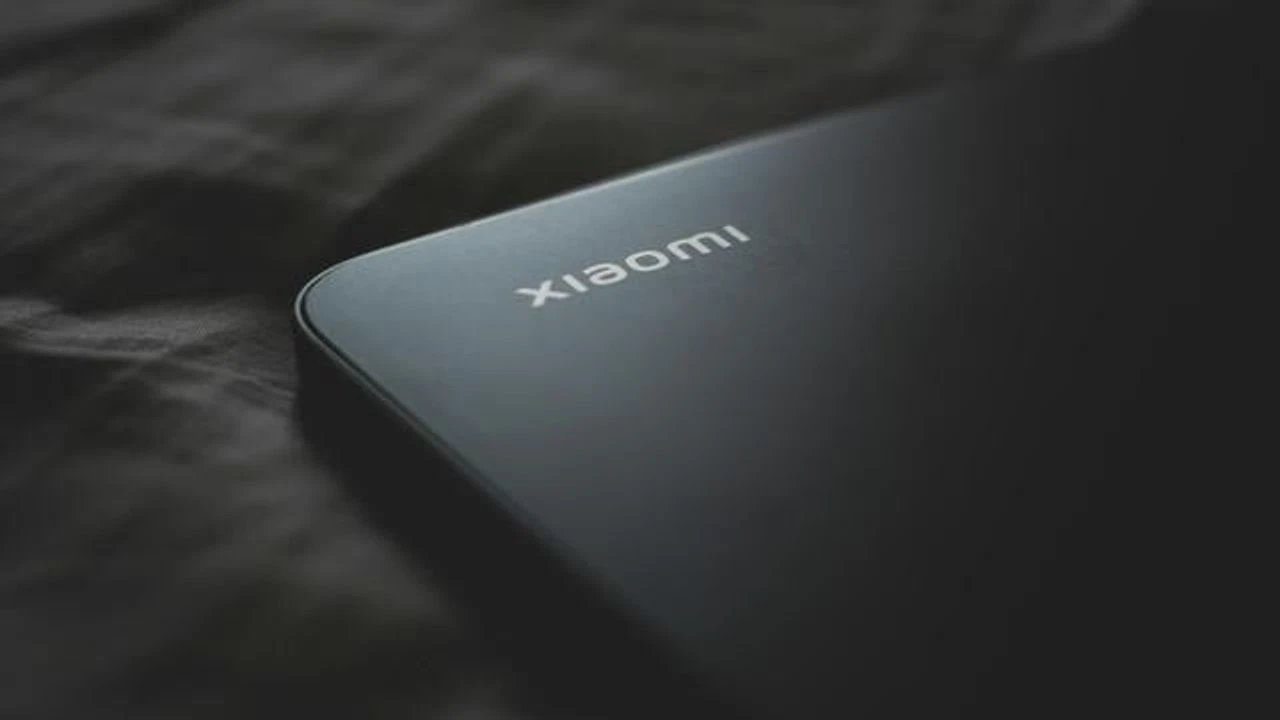 Genç Gazete Xiaomi 18 Ultra İçin Şaşırtan İddia! Ünlü Model Rafa Kalkabilir (2)