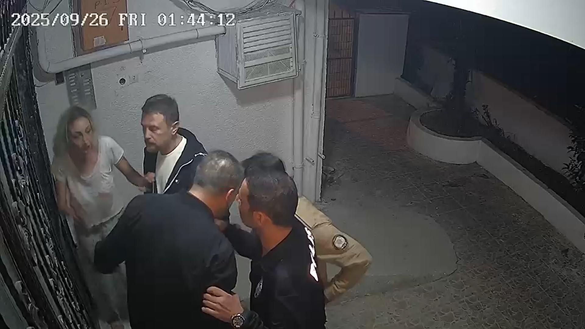 Güllü’nün Son Anlarında Ne Yaşandı Yeni Görüntülerde Kızının Sözleri Dikkat Çekti (4)