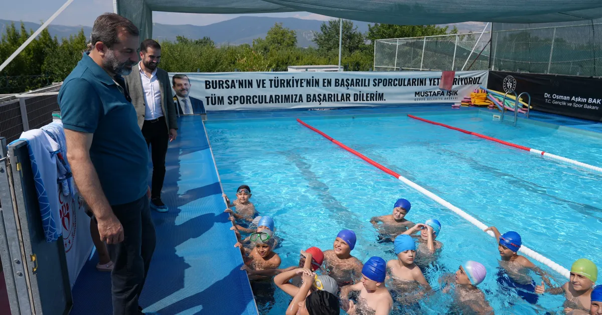 Gürsu’da Yaklaşık 800 Çocuk Ücretsiz Yüzme Eğitimi Aldı (3)
