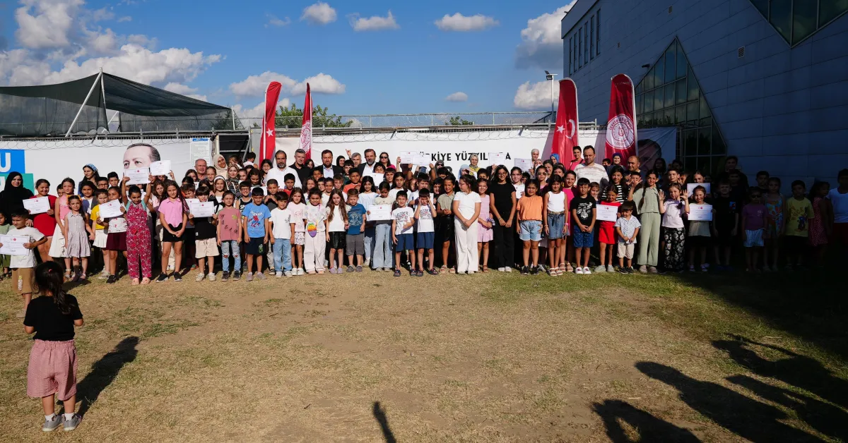 Gürsu'da Yüzme Bilmeyen Kalmasın Projesiyle 600 Çocuk Yüzme Öğrendi (3)