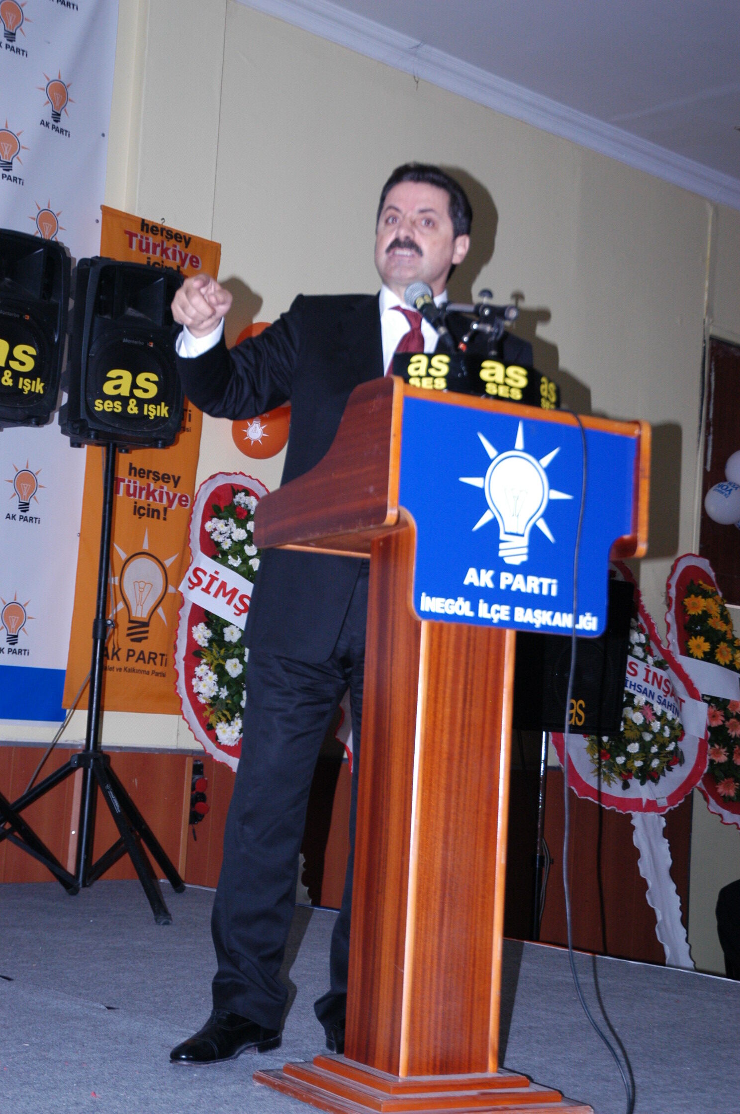 İnegöl Ak Parti İnegöl’de Görev Değişimi Arşivden 2008 Ekim Gençgazete (6)