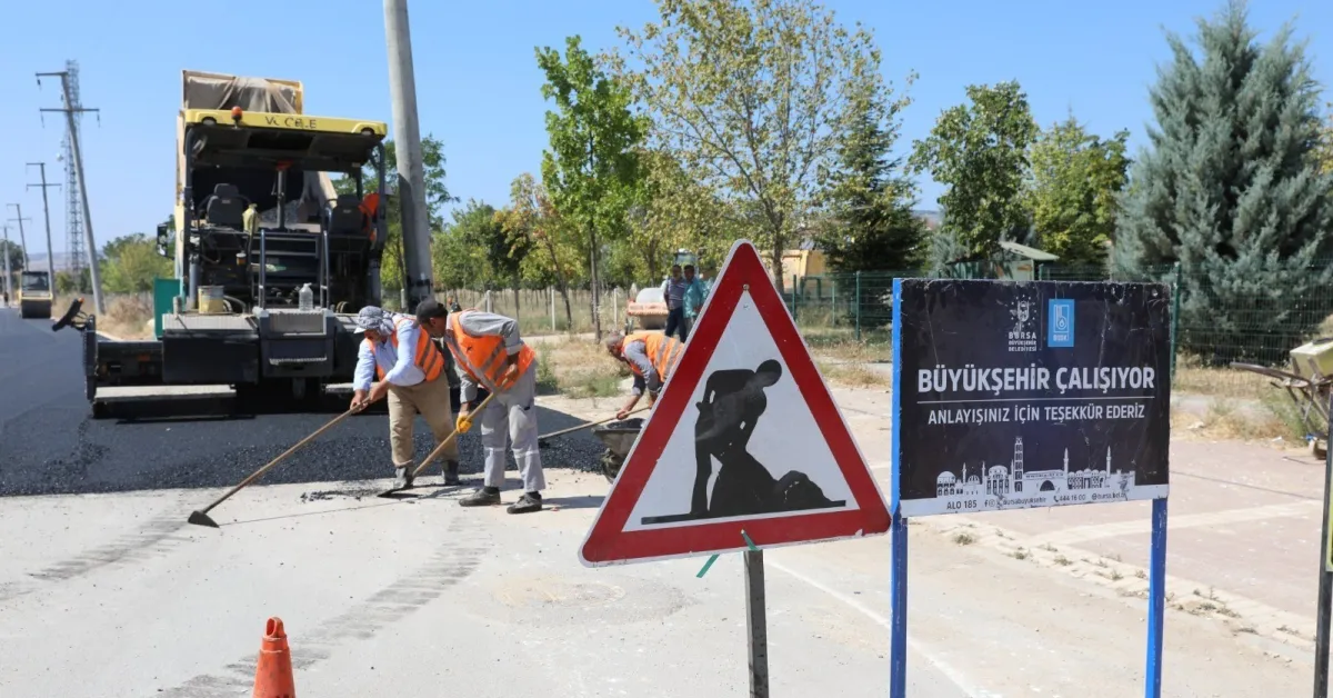 İnegöl Cumhuriyet Mahallesi’nde Çalıkavak Güzergâhı Yenilendi (5)