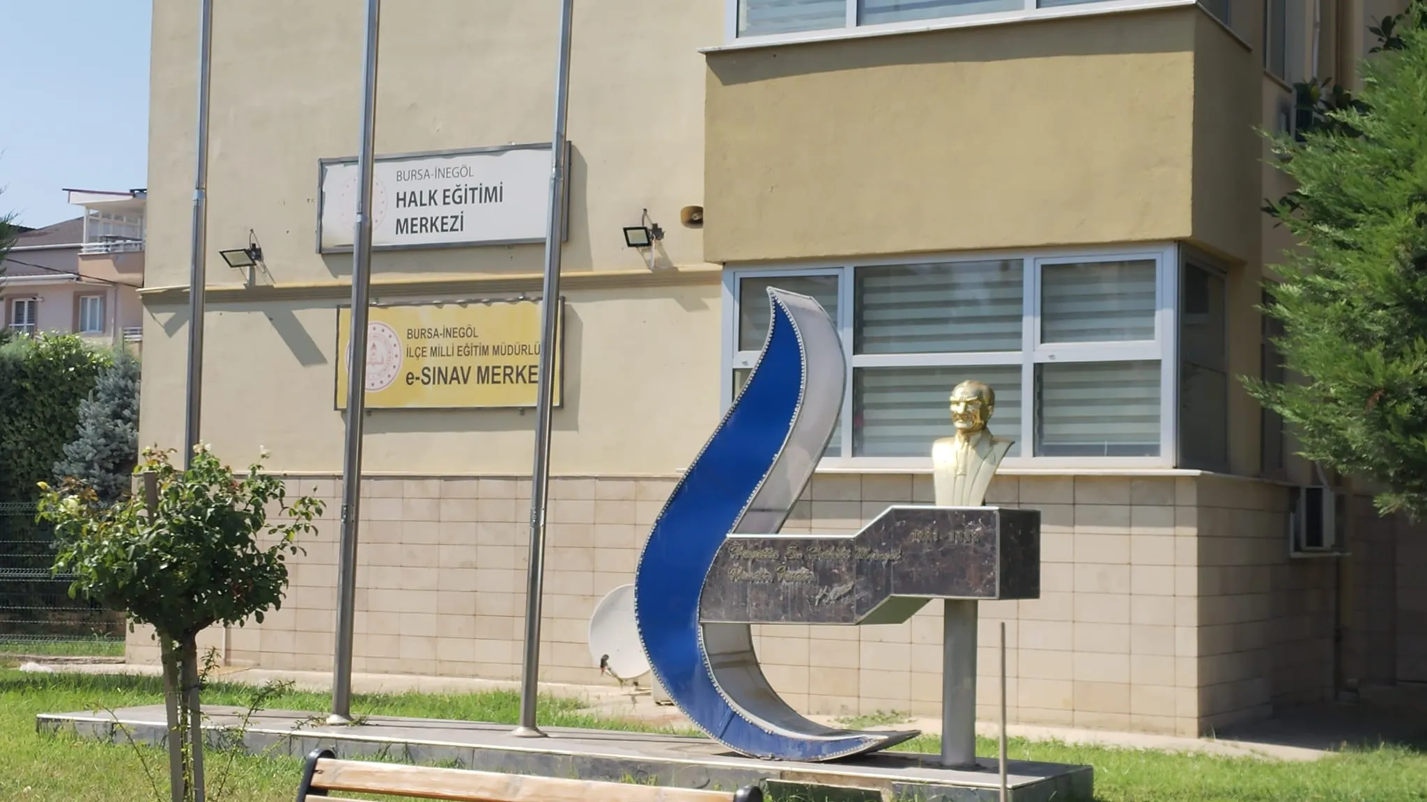 İnegöl Halk Eğitim Merkezi’nde Yeni Dönem Kurs Kayıtları Başladı (2)