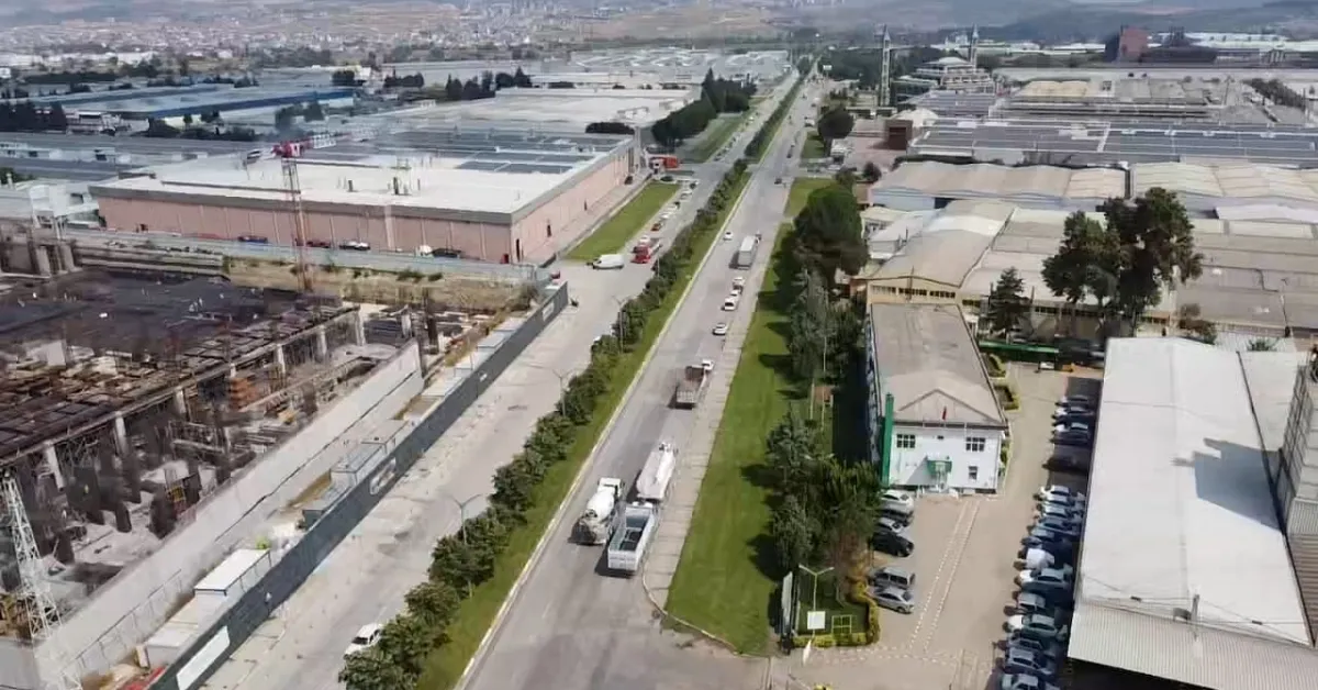 İnegöl Osb'deki Havaalanı Caddesi'nin Bilinmeyen Hikâyesi Buraya Bir Zamanlar Uçaklar Iniyordu (3)