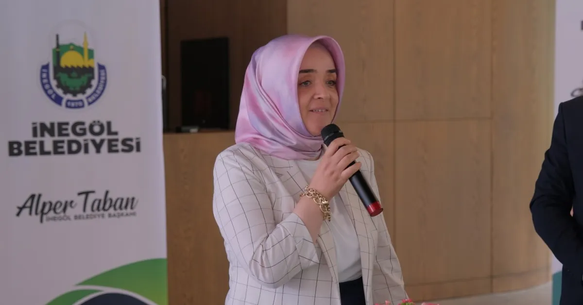 İnegöl’de Atık Plastikler Saksıya Dönüştü 30 Anne Ve 30 Çocuk Katıldı (2)