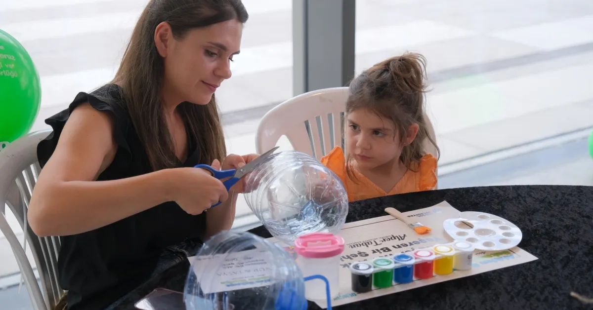 İnegöl’de Atık Plastikler Saksıya Dönüştü 30 Anne Ve 30 Çocuk Katıldı (8)