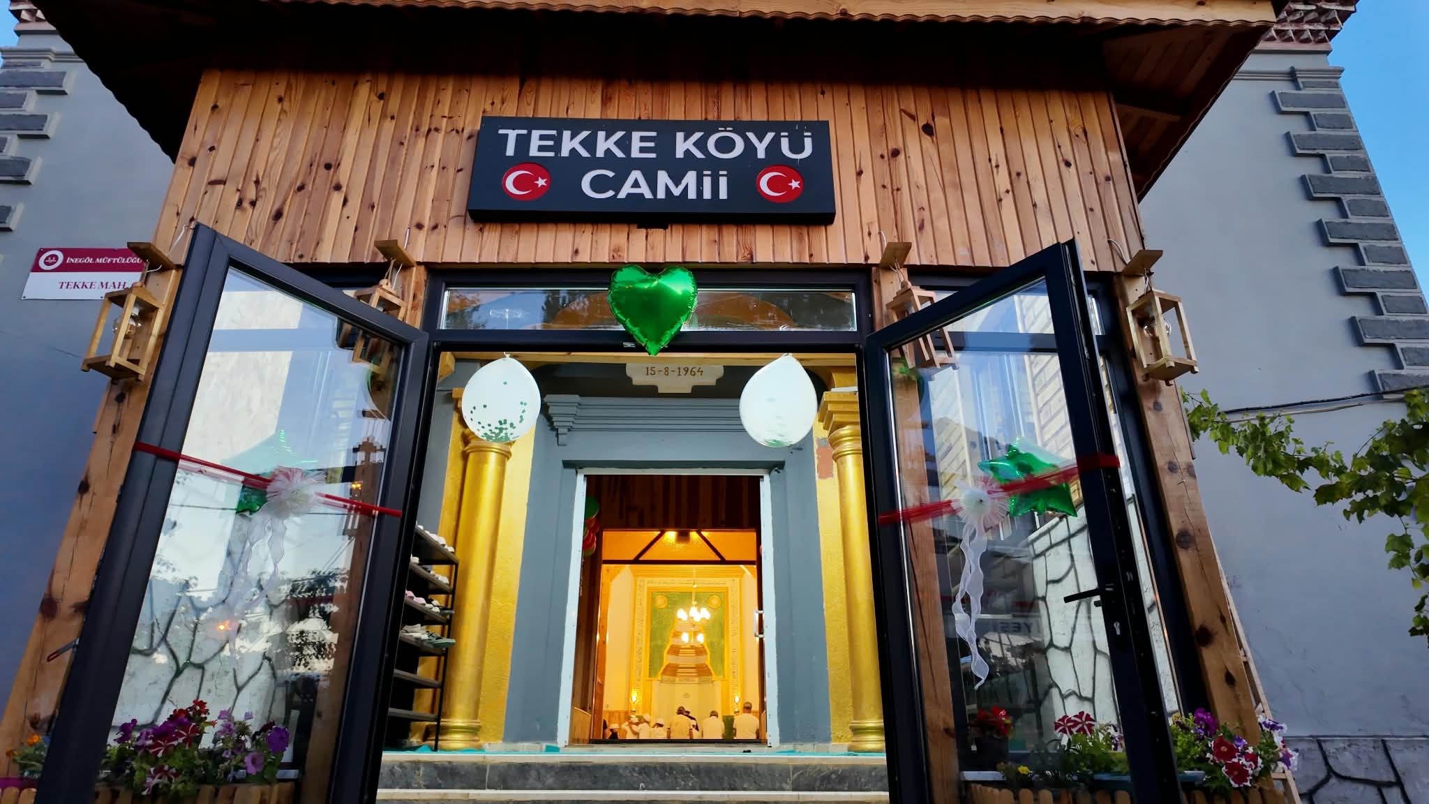 İnegöl'deki Bu Köyde Kur'an Mezuniyeti Çok Farklı.. Binlerce Liralık Ödülü Kaptılar (1)