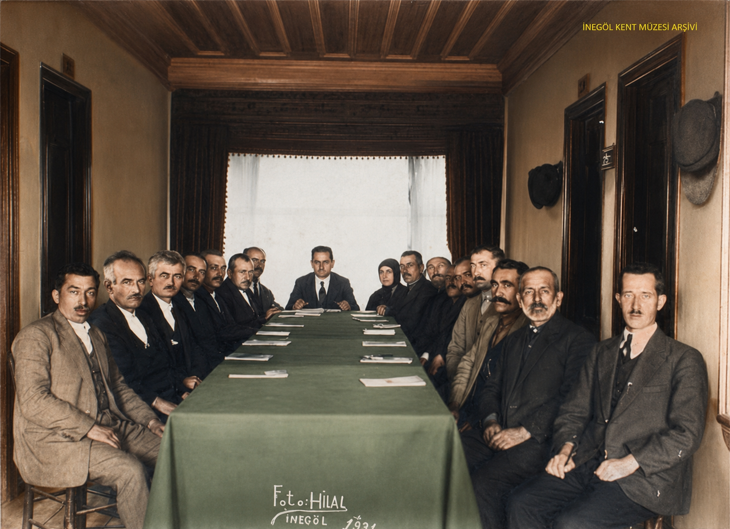 İnegöl’ün 1931 Belediye Meclisi Fotoğrafı Gençgazete (3)