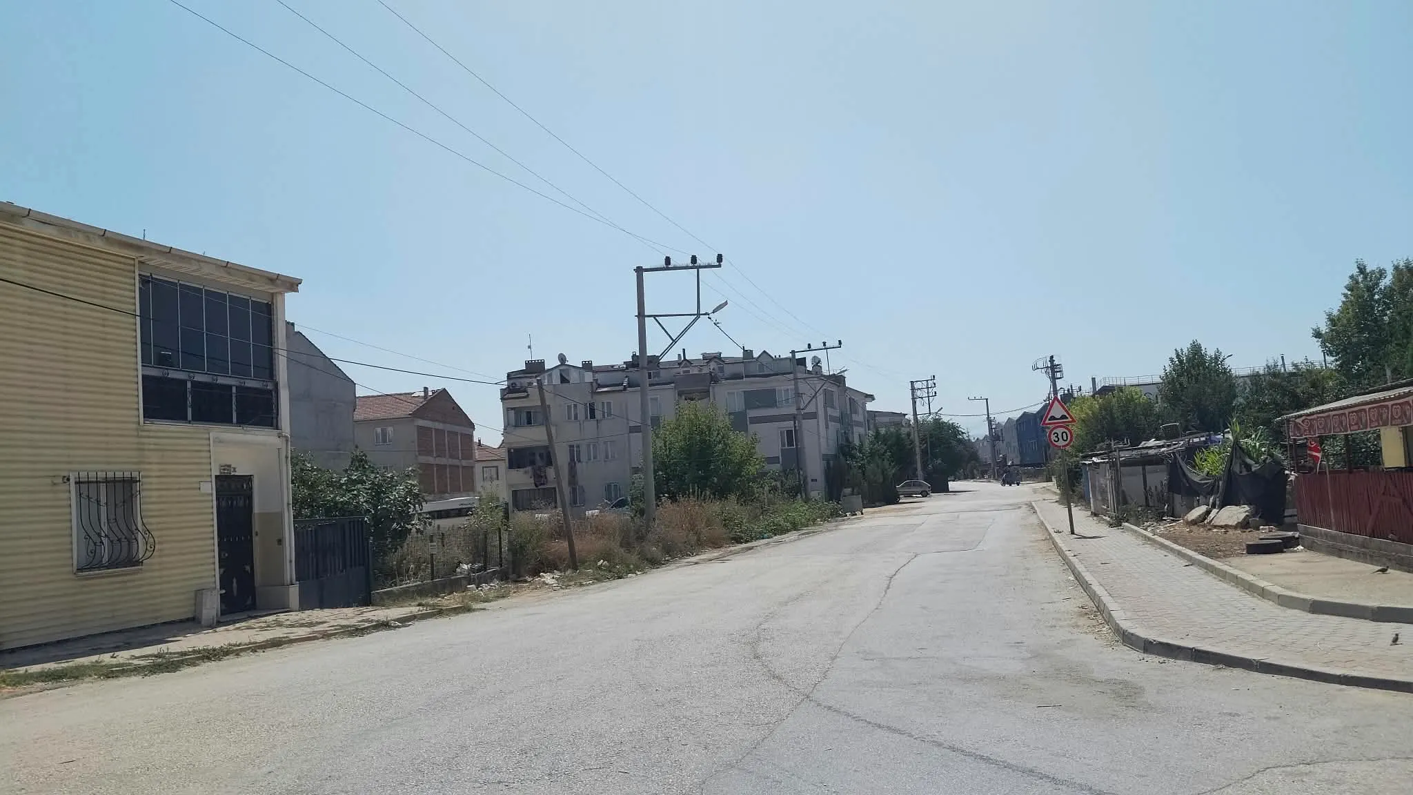 İnegöl’ün Merkezindeki Bölge Ne Mahalle Ne De Köy! Sanayi Ve Konut Imarının Içinde Kaldı (5)