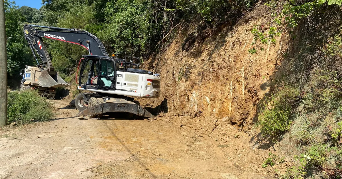 Karacabey’de Kırsal Arazi Yollarına Iyileştirme 12 Kilometrelik Çalışma Tamamlandı (3)