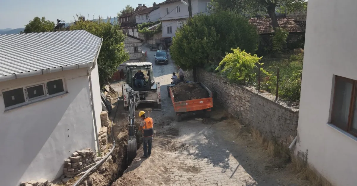 Keles Kocakovacık’ta 5 Bin 800 Metrelik Içme Suyu Hattında Sona Gelindi (3)