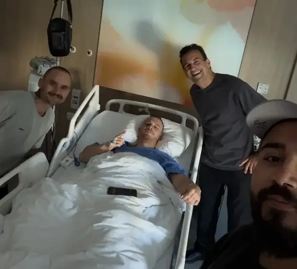 Kerem Bürsin Ne Ameliyatı Oldu Kerem Bürsin Ne Zaman Ameliyat Oldu (1)