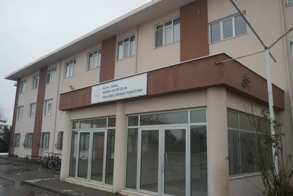 Mediha Hayri Celik Fen Lisesi 3