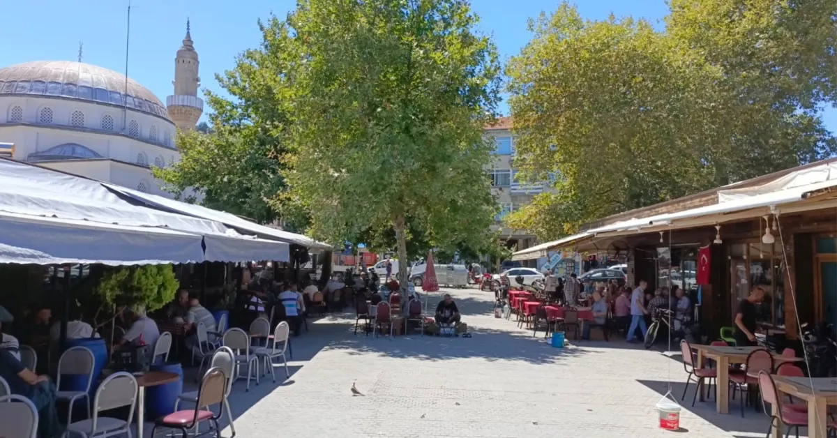 Mudanya Hal Meydanı Ihalesinde Yüksek Kira Ve Mudaş Tartışması (2)
