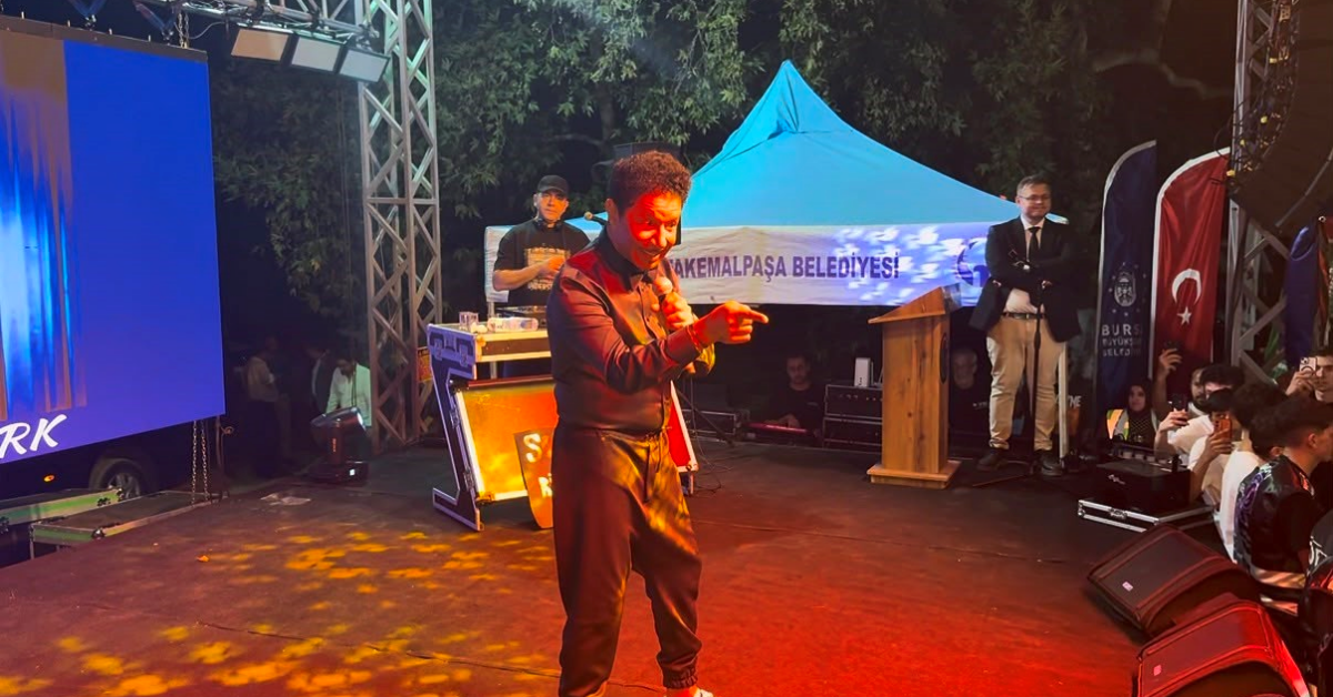 Mustafakemalpaşa’da Festival Coşkusu Geliri Öğrencilere Burs Oluyor (2)