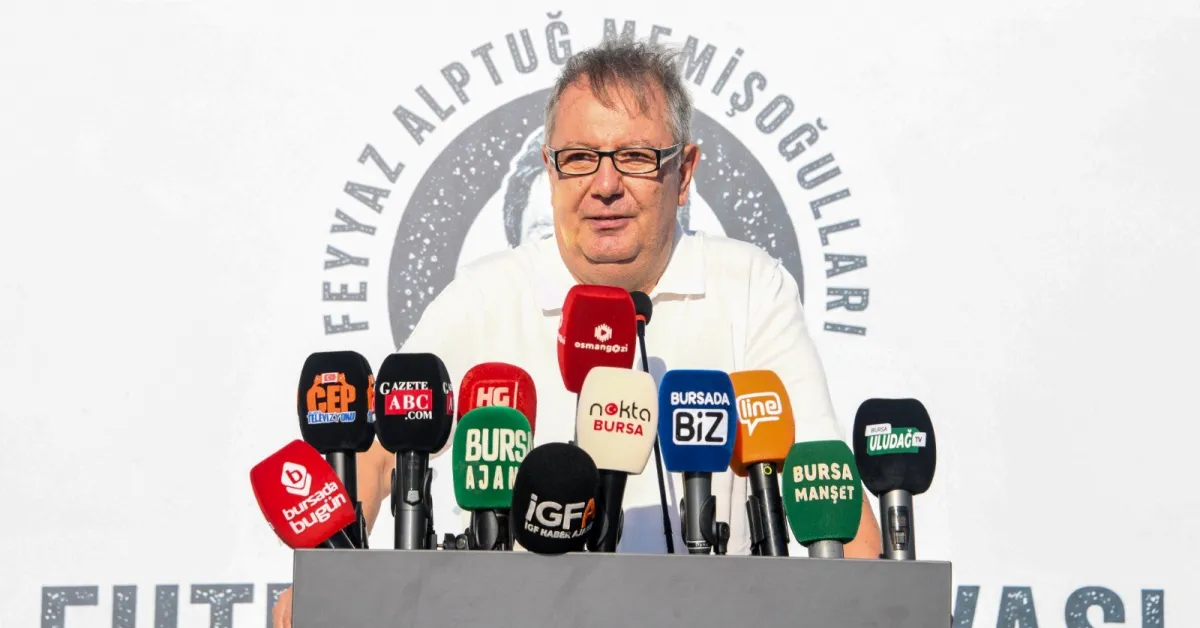 Osmangazi’de Feyyaz Alptuğ Memişoğulları Anısına Futbol Turnuvası Başladı (3)