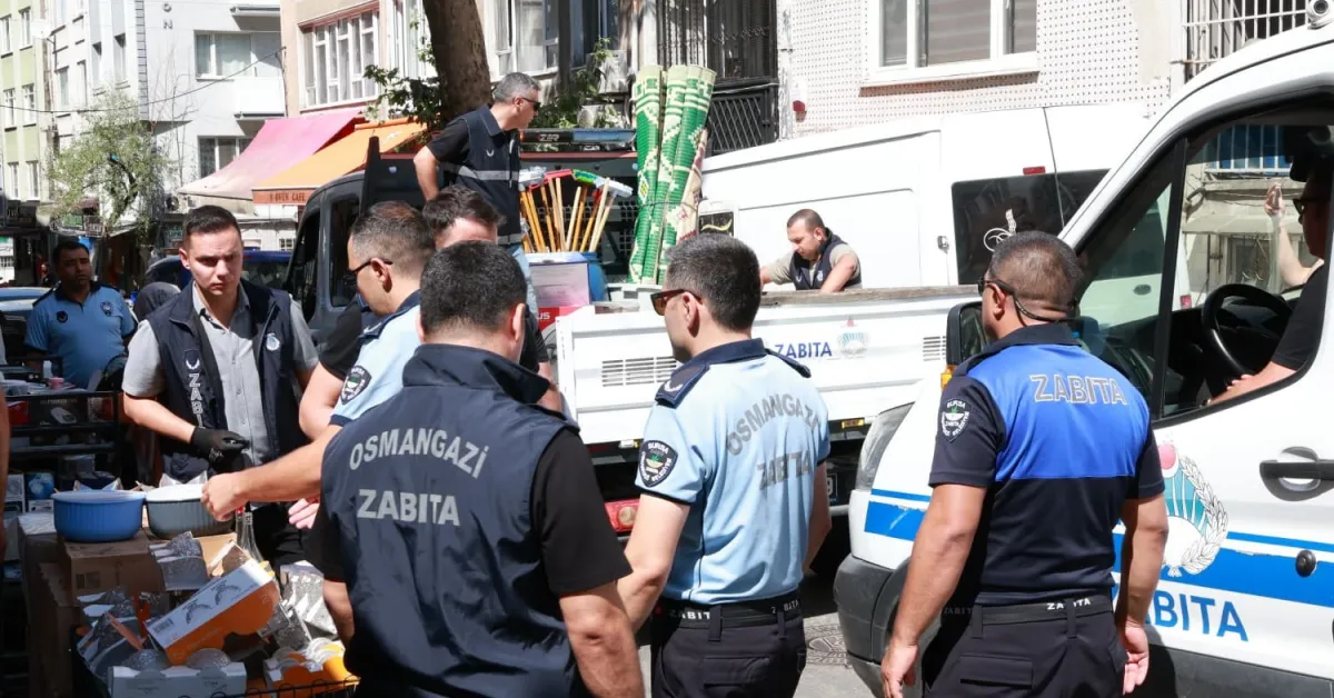 Osmangazi’de Kaldırım Işgaline Zabıta Müdahalesi (1)