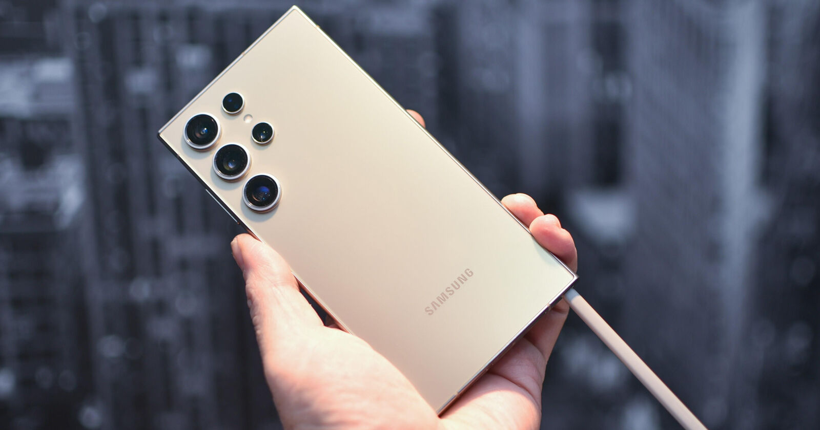 Samsung Galaxy S27 Ultra İçin Tasarım Değişikliği Gündemde! Kamera Düzeni Baştan Sona Yenilenebilir (1)
