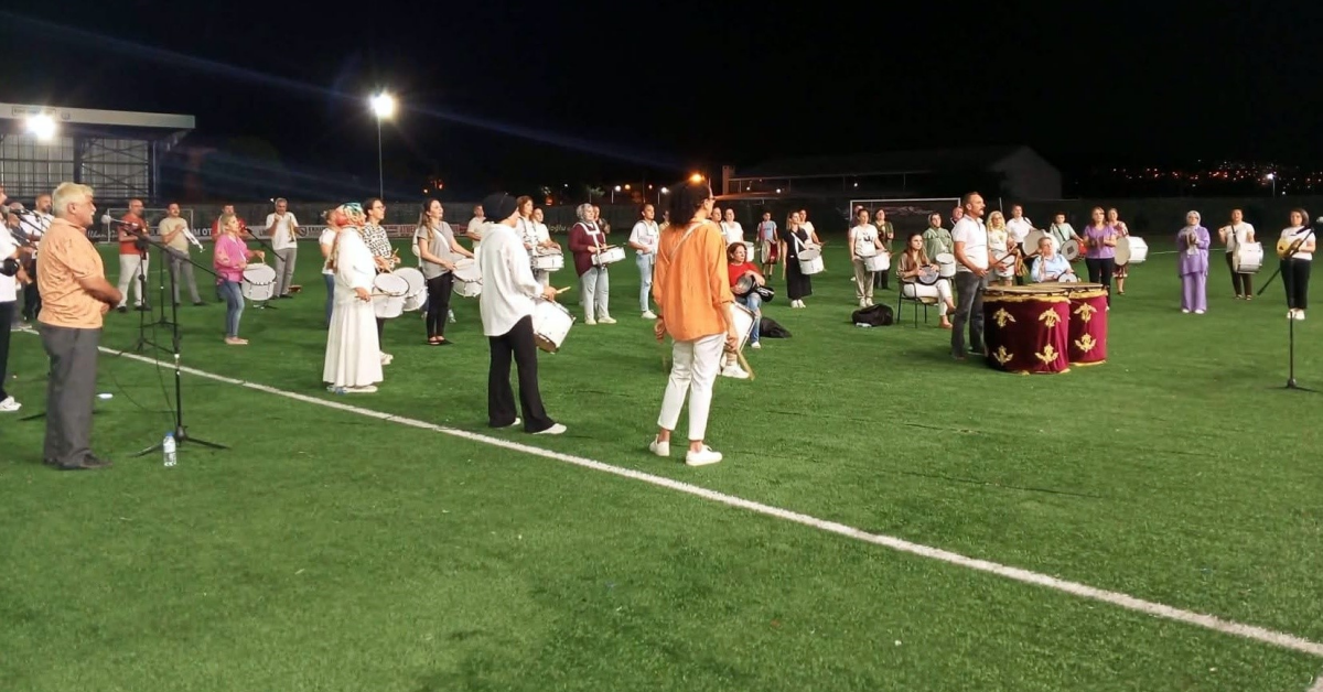 Yenişehir Altın Biber Festivali’nde Bir Ilk Mehter, Kadın Bandosu Ve Ritim Grubu Aynı Sahnede (2)