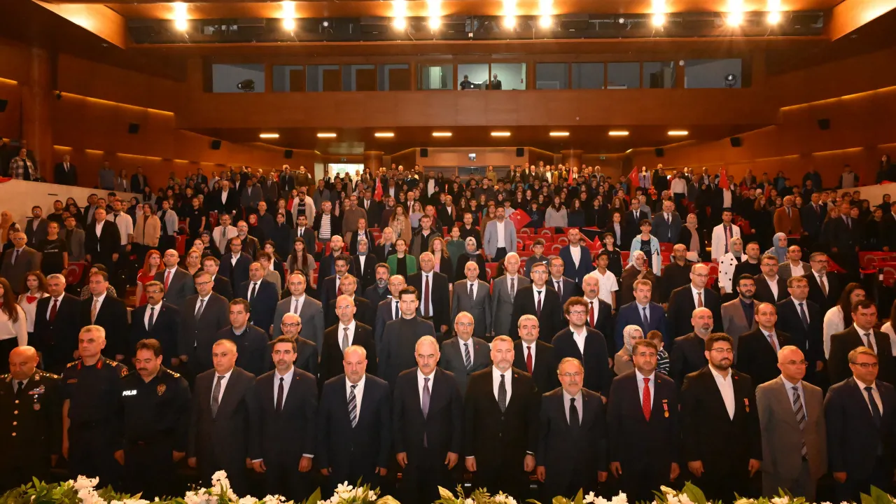 15 Temmuz Yarışmalarının Türkiye Finali Bursa’da Yapıldı (4)