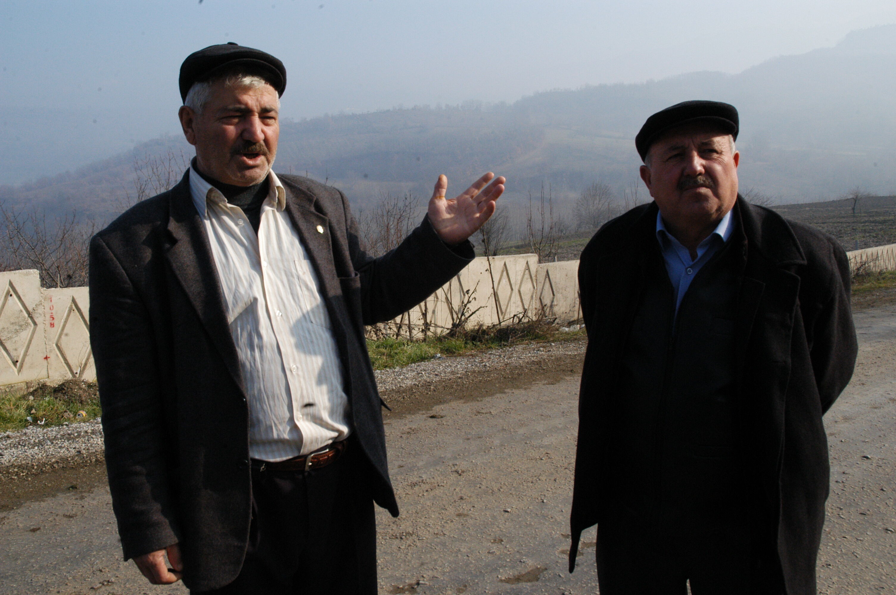 48 Yıl Sonra Gündüzlü’den Oylat Kaplıcaları'na Yol Arşivden 2008 Gençgazete (3)