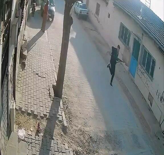 67 Y F Hgmanisa’daki Okul Saldırısında Kullanılan Silah Bakın Kimin Üzerine Kayıtlı Çıktı Bun86 R5 (2)-1