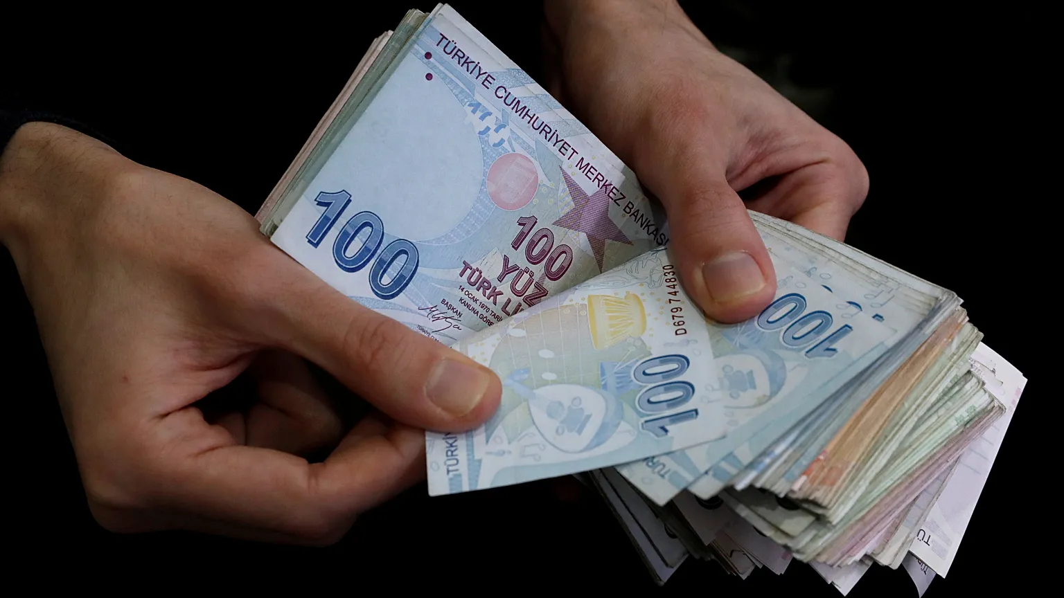 Asgari Ücretle İstanbul'da Bir Ayın Bütçesi.. İstanbul'da Asgari Ücretle Nasıl Geçinilir?.Jpg