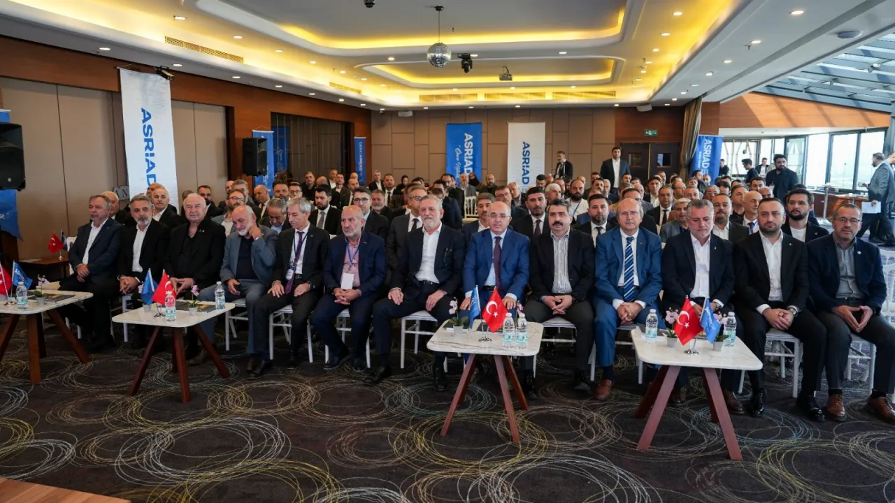 Asri̇ad Bursa Şubesi’nde Başkanlığa Yüksel Uğur Seçildi (2)