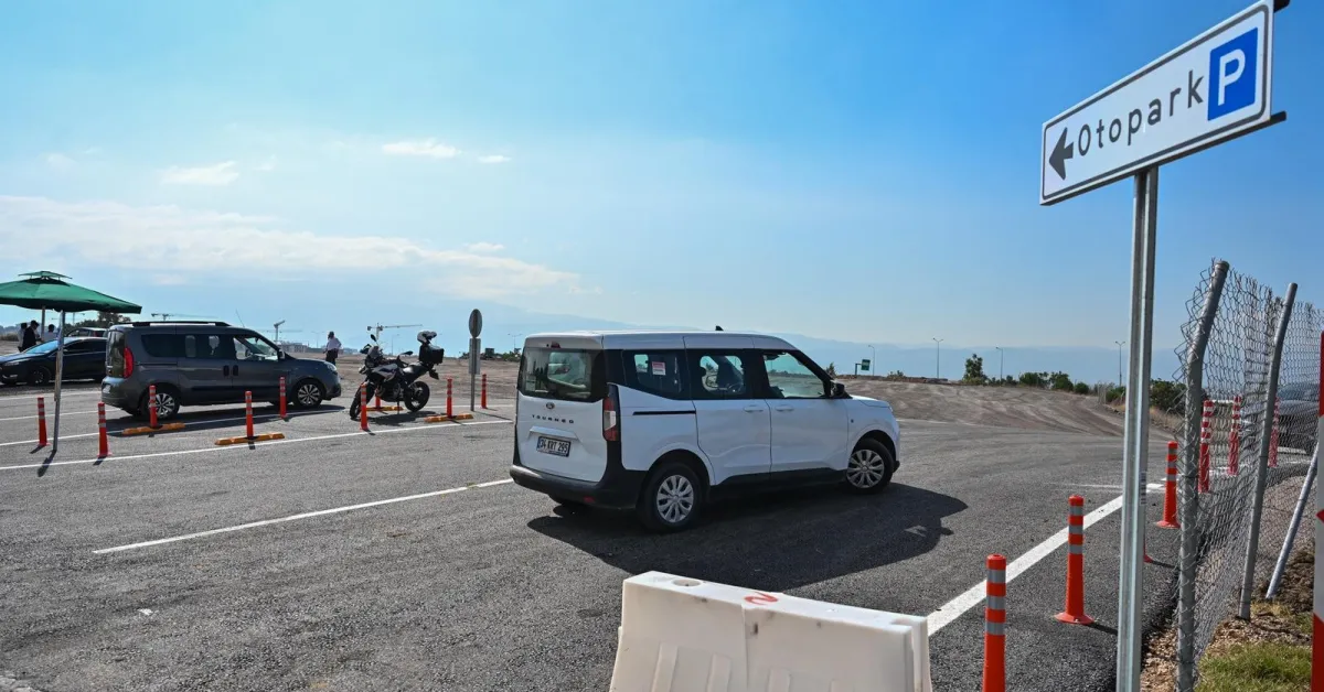 Bursa Şehir Hastanesi’nde 1250 Araçlık Yeni Otopark Hizmete Açıldı (2)