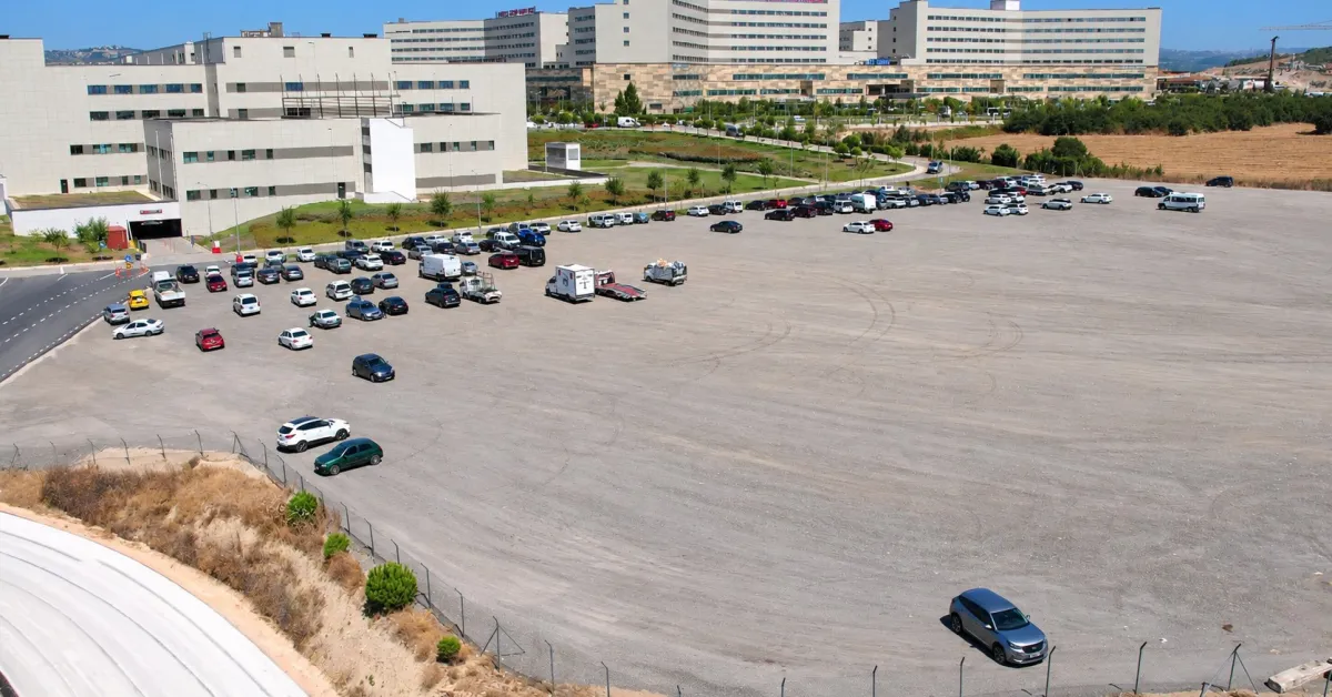 Bursa Şehir Hastanesi’nde 1250 Araçlık Yeni Otopark Hizmete Açıldı (3)