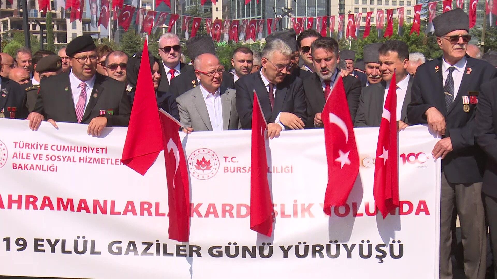 Bursa'da 19 Eylül Gaziler Günü'nde Şehitler Ve Gaziler Anıldı (5)
