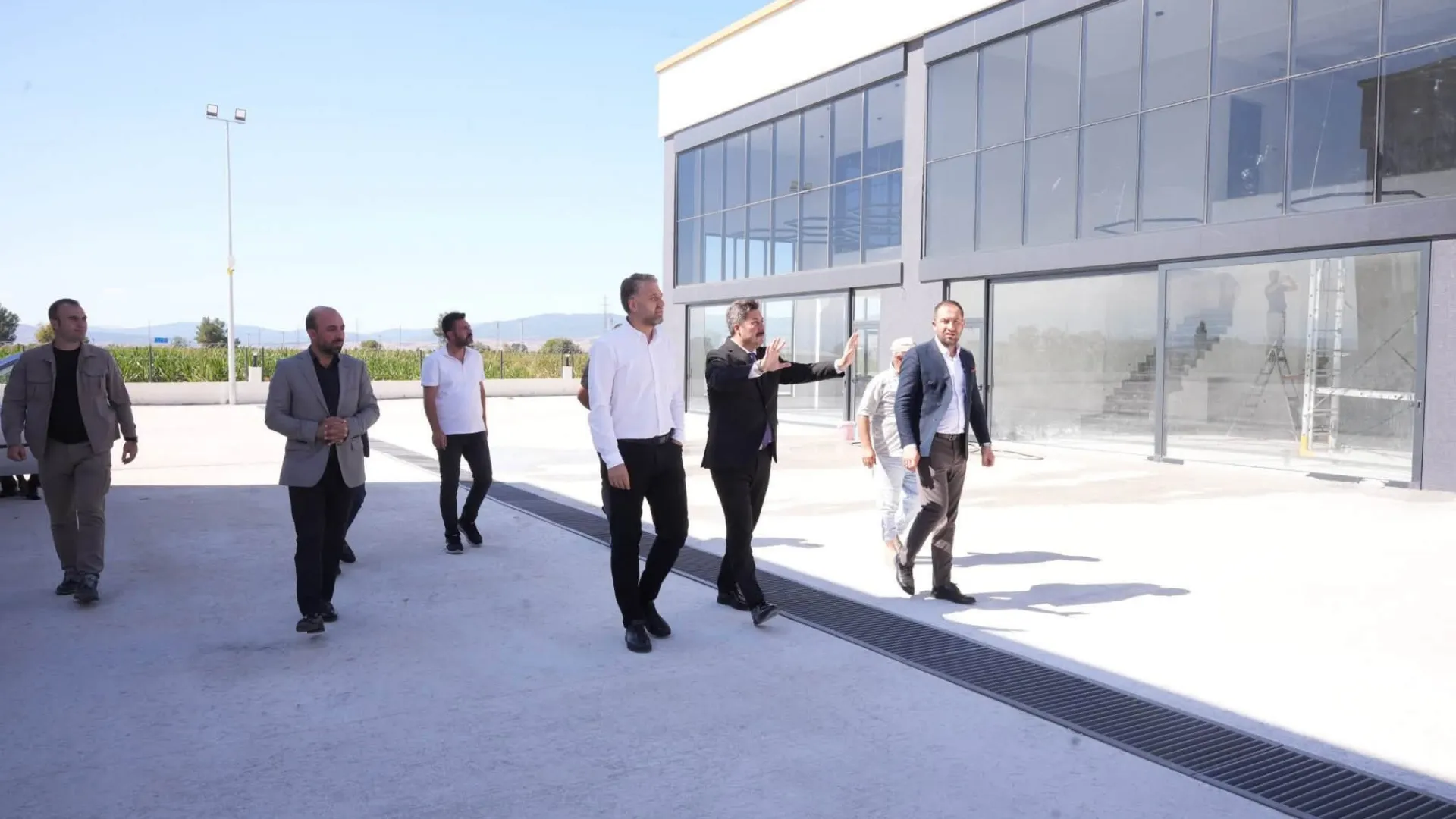Bursa’da 300 milyon liralık galericiler sitesi açılıyor: Elektriğini GES ile üretecek